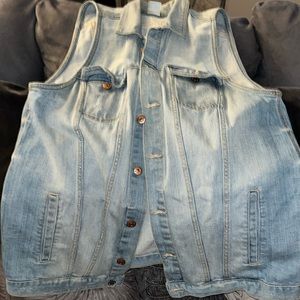 H&M DENIM VEST SIZE 10